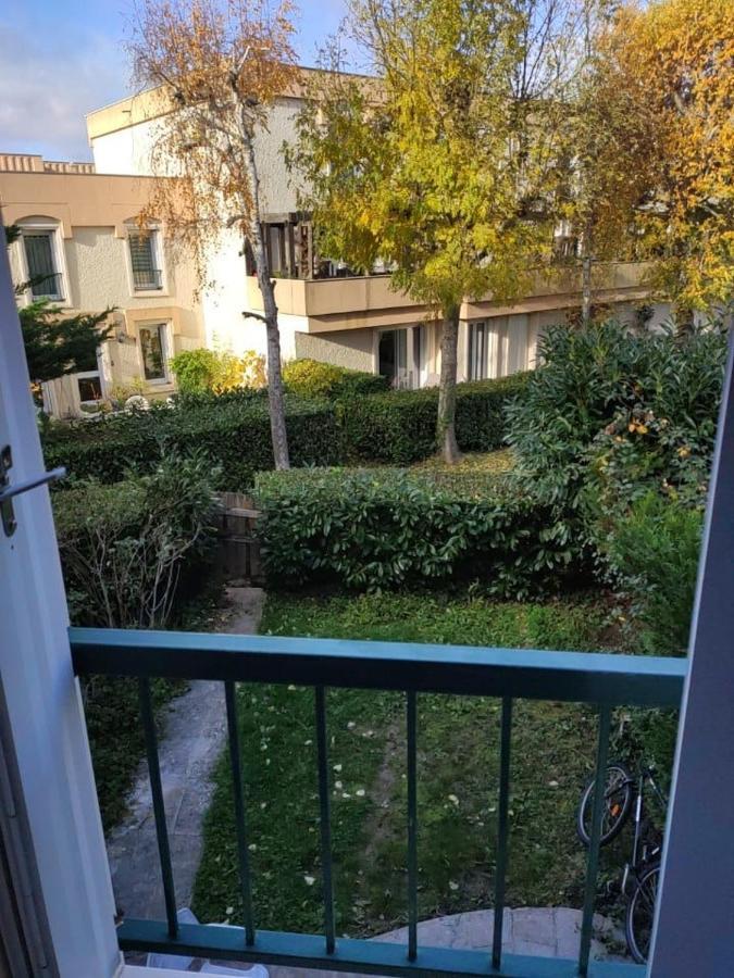 Maison De Ville 102M2 3 Chambres 蒙蒂尼勒布勒托讷 外观 照片